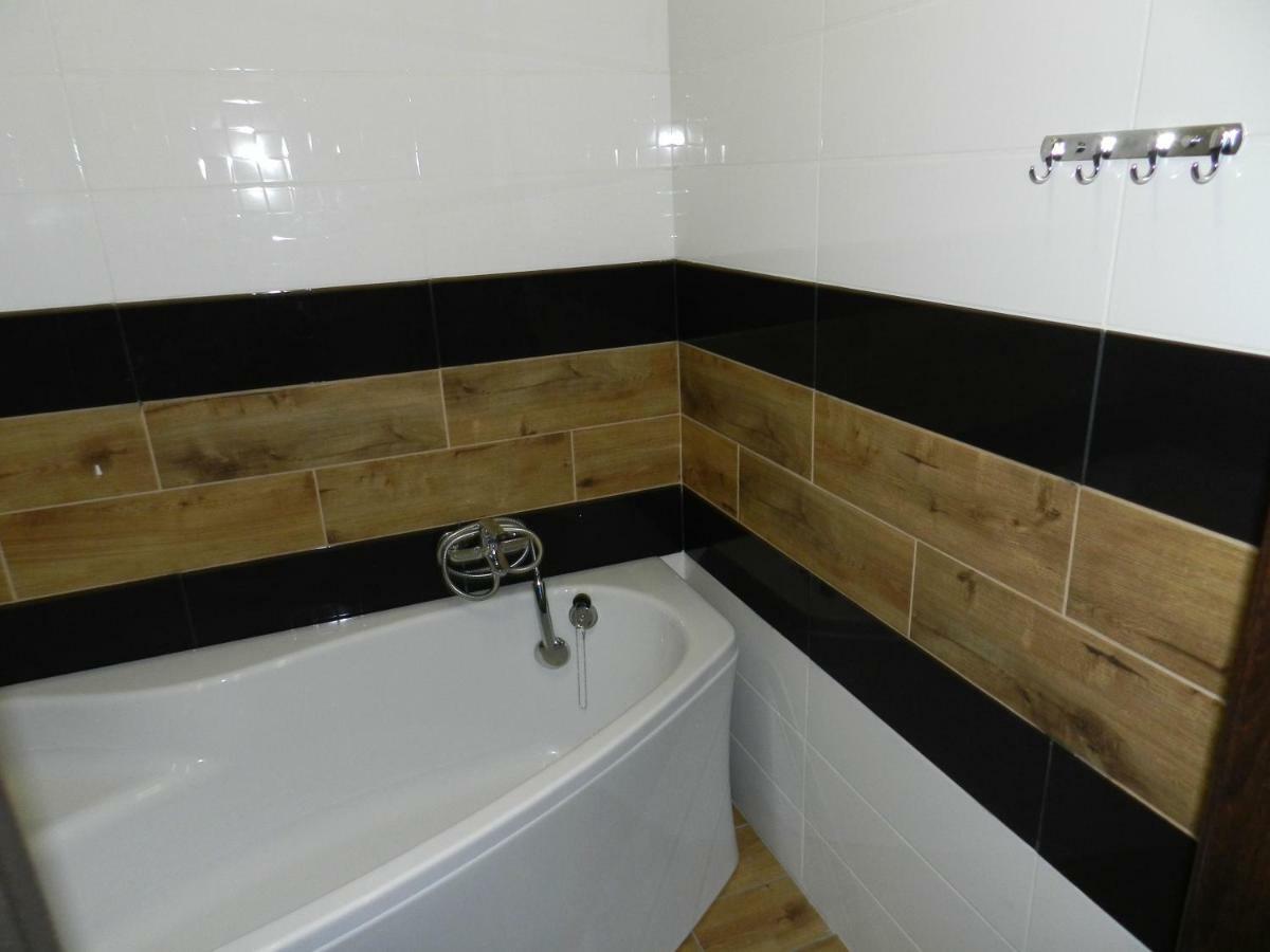 3-Room Luxury Apartment 100M2 On Sobornyi Avenue 193, By Grandhome Zaporizhia Dış mekan fotoğraf